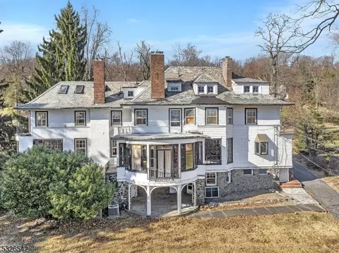 257 Up Mountain Ave, Montclair Twp, NJ 07043