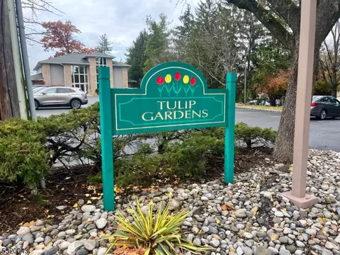 11 Tulip Cres #1D, Little Falls Twp, NJ 07424