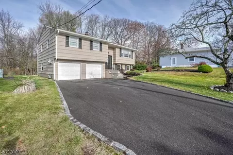 35 Old South Ave, Fanwood, NJ 07023