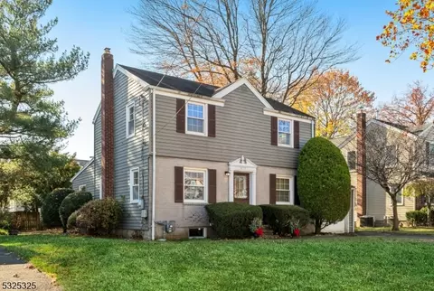 179 Dorchester Rd, River Edge, NJ 07661