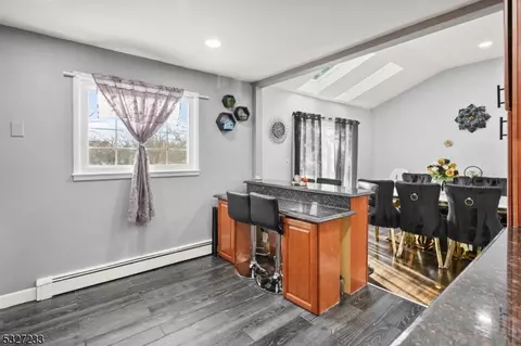 9 Burnside Pl, Wayne, NJ 07470 photo 14