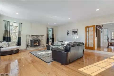 7 Carro Ct, Dover, NJ 07801 photo 11