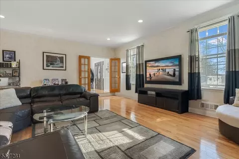 7 Carro Ct, Dover, NJ 07801 photo 12