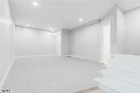 7 Carro Ct, Dover, NJ 07801 photo 31