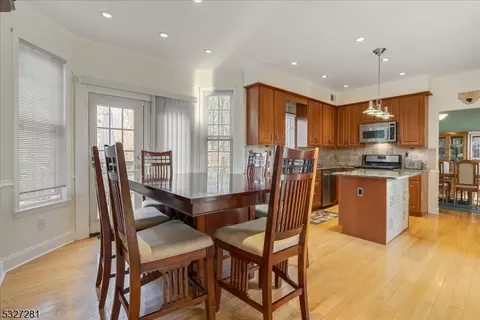 7 Carro Ct, Dover, NJ 07801 photo 10