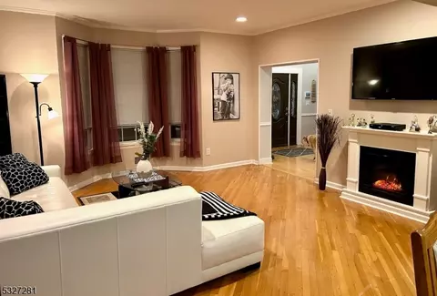 7 Carro Ct, Dover, NJ 07801 photo 4