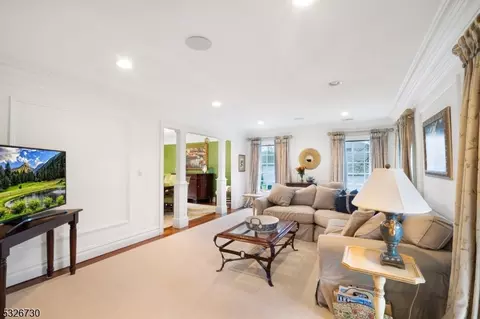 18 Maple Ave, Mendham, NJ 07945 photo 10