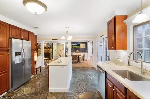 18 Maple Ave, Mendham, NJ 07945 photo 17