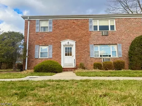 43 Conforti Ave #85, West Orange, NJ 07052