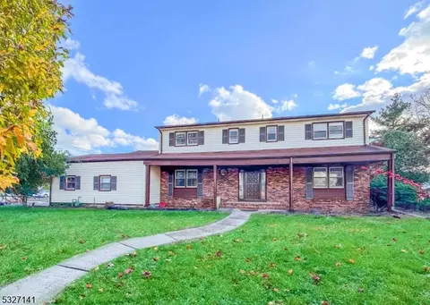 215 Monroe Ave, Edison, NJ 08820 photo 1