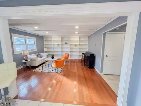 215 Monroe Ave, Edison, NJ 08820 photo 5