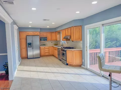 215 Monroe Ave, Edison, NJ 08820 photo 11