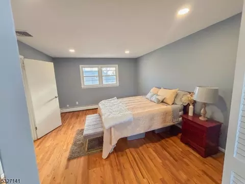 215 Monroe Ave, Edison, NJ 08820 photo 25