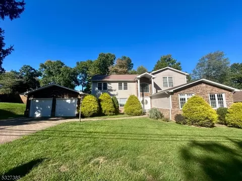 19 Cunningham Dr, West Orange, NJ 07052