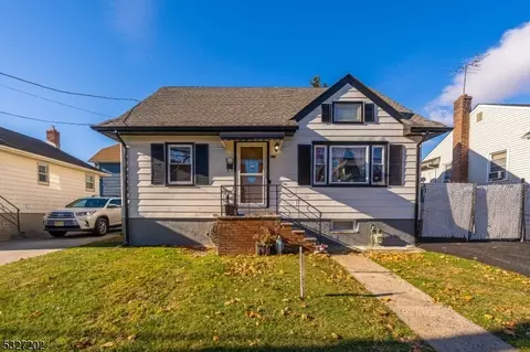 136 Bellevue St, Elizabeth, NJ 07202