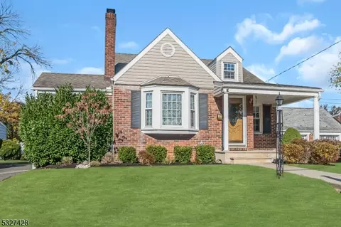 120 Thelma Ter, Linden, NJ 07036