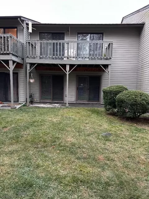 2103 Spruce Hills Dr #2103, Glen Gardner, NJ 08826