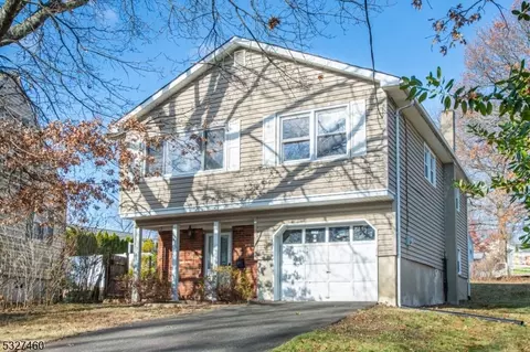 485 Lake Shore Dr, Parsippany-troy Hills Twp, NJ 07054
