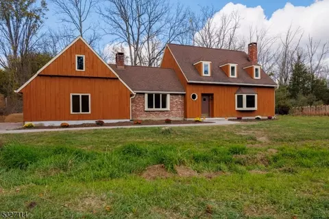 151 Greendell Rd, Newton, NJ 07860