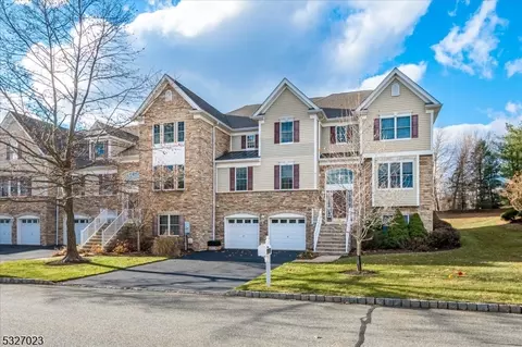 9 Lonergan Ln, West Orange, NJ 07052