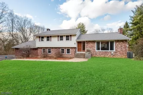 257 Lyons Rd, Bernards, NJ 07920