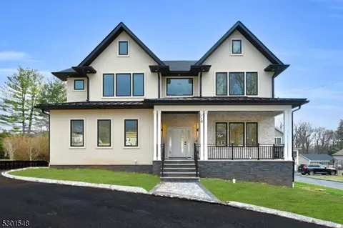 110 E Cedar St, Livingston, NJ 07039
