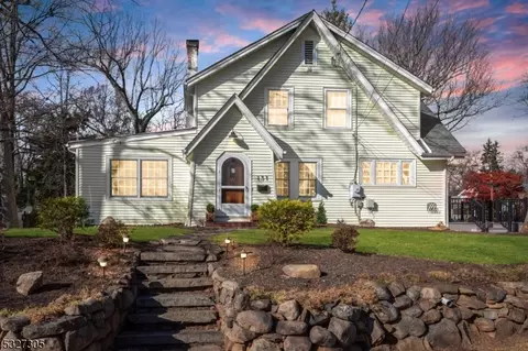 131 Paterson Rd, Fanwood, NJ 07023