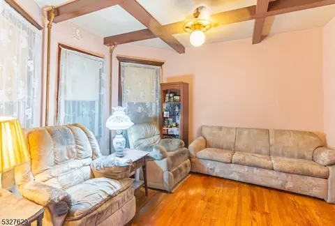 466 Devon St, Kearny, NJ 07032 photo 5
