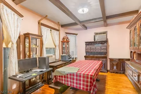 466 Devon St, Kearny, NJ 07032 photo 6