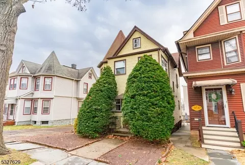 466 Devon St, Kearny, NJ 07032 photo 2