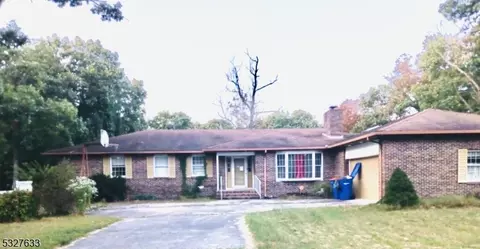2432 Shamrock Ln, Millville, NJ 08332