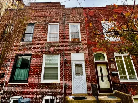 587 Gregory Ave, Weehawken Twp, NJ 07086