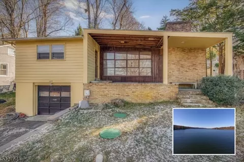 127 E Shore Trl, Sparta, NJ 07871