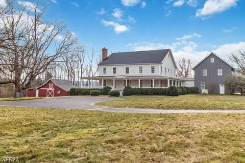 23 Washington Valley Rd, Morristown, NJ 07960
