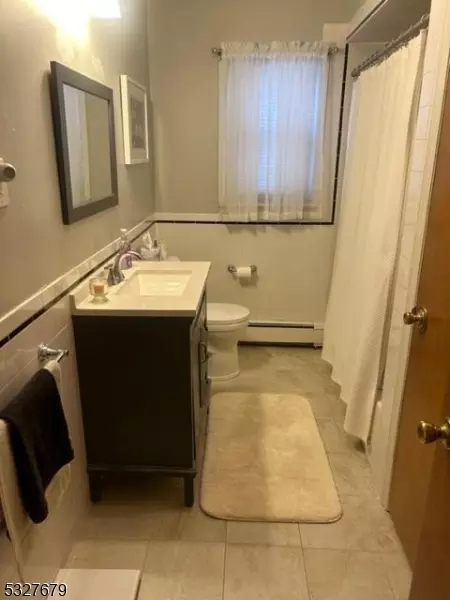 Bath - 91 Harrison St, Belleville, NJ 07109 photo 1 of 1
