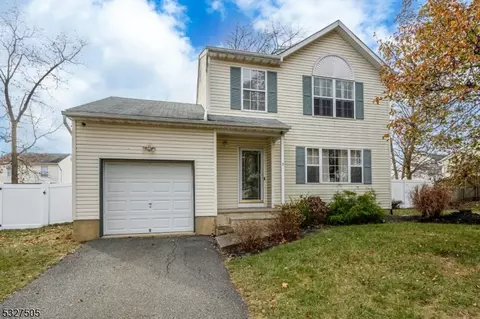 5 Margaret St, Aberdeen Twp, NJ 07721