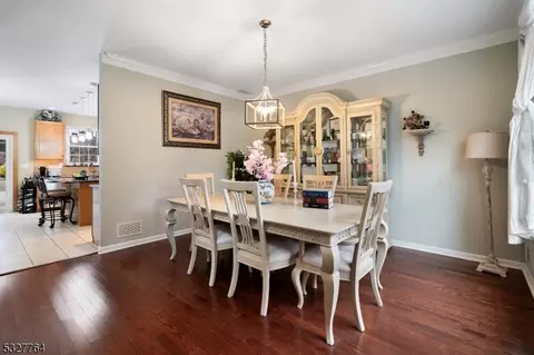 50 Atherton Ct, Wayne, NJ 07470 photo 17