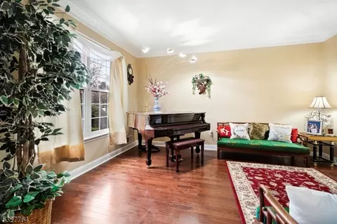 50 Atherton Ct, Wayne, NJ 07470 photo 7