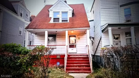263 Halsted St, East Orange, NJ 07018
