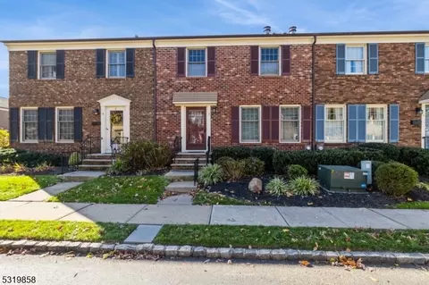 7 Cowperthwaite Sq, Westfield, NJ 07090