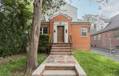 314 Wainwright St, Newark, NJ 07112