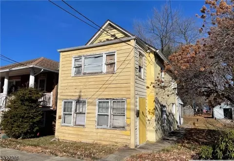 26 Wildwood Ave, Woodbridge Twp, NJ 08863