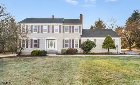 10 Columbine Rd, Readington Twp, NJ 08889