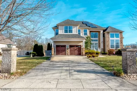 129 Desilvio Dr, Winslow Twp, NJ 08081