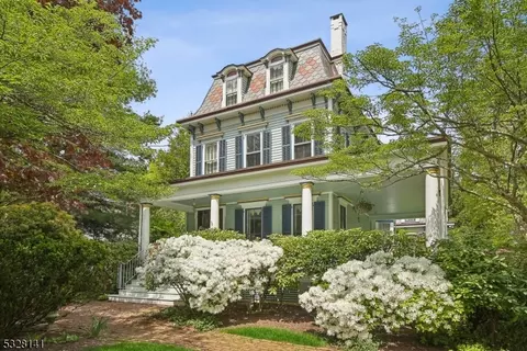 538 Lawrence Ave, Westfield, NJ 07090