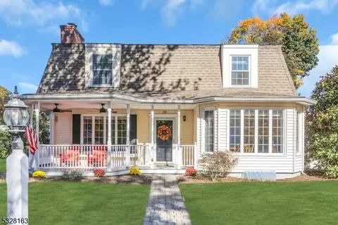 28 Johnson Rd, Rockaway Twp, NJ 07435