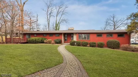 54 Prospect St, Somerville, NJ 08876