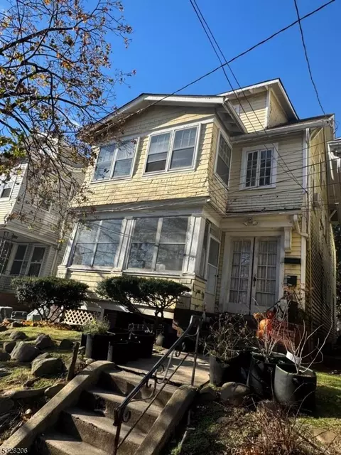 21 38th St, Irvington, NJ 07111