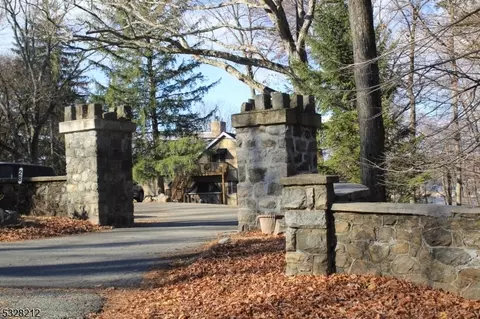 28 Sunset Ter #7, Mount Arlington, NJ 07856