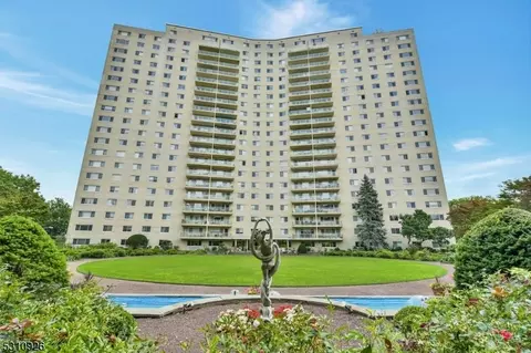377 S Harrison St 7h #7H, East Orange, NJ 07018